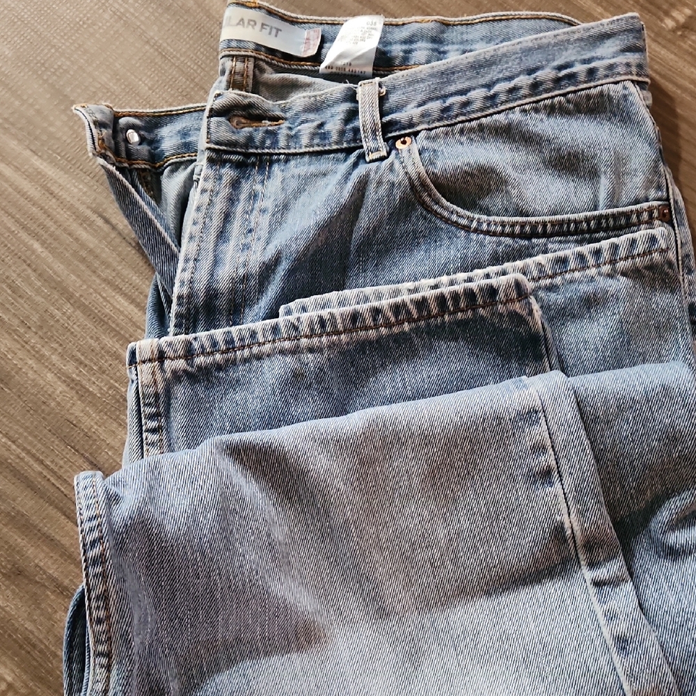 Levi's Relaxed Fit Light Blue Jeans